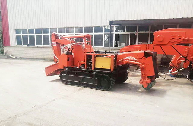 50履带扒渣机